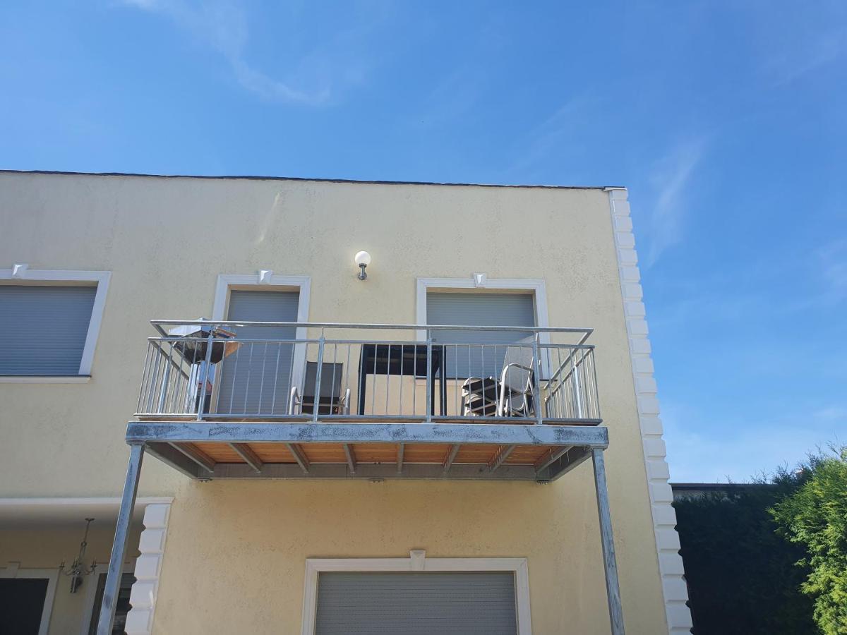 Lindenblick Apartment *